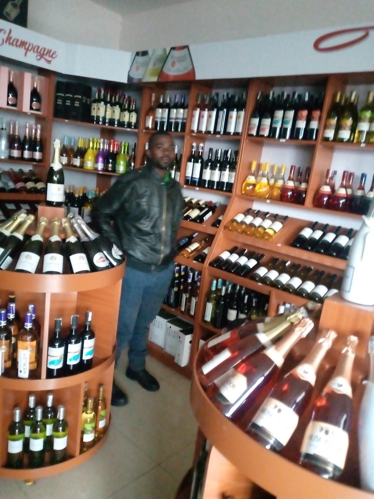 Woodlands Supermarket gallery 3